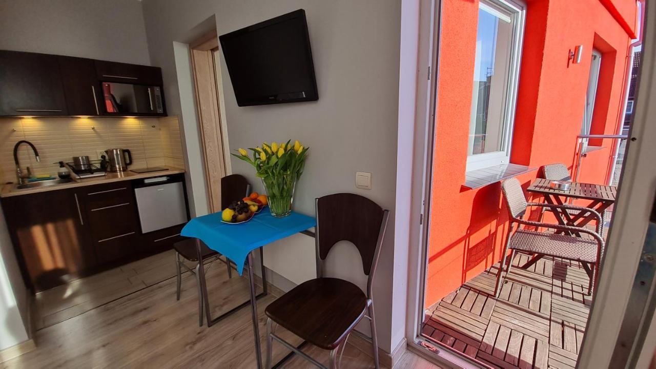 Bela - Pokoje Z Aneksami I Apartamenty كولوبرزيغ المظهر الخارجي الصورة