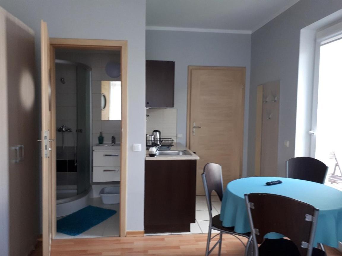 Bela - Pokoje Z Aneksami I Apartamenty كولوبرزيغ المظهر الخارجي الصورة